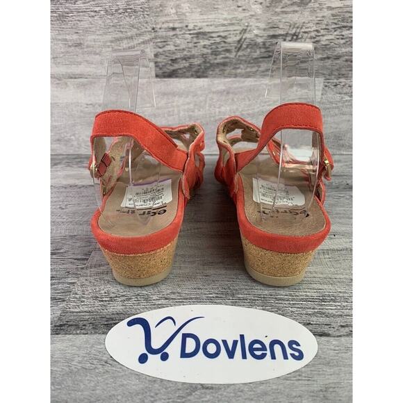 Earth Womens Red Suede Sandals With Gold Studs & Wedge Heel Size 6M - Picture 3 of 5